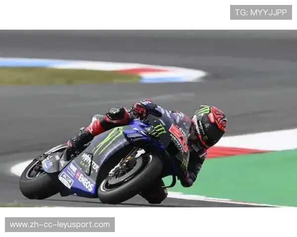 MotoGP赛场再度发生撞车事件，意外瞬间震撼全球引发热议